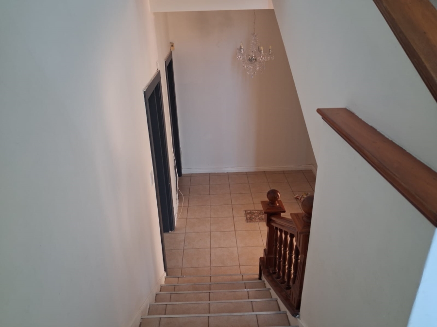 To Let 3 Bedroom Property for Rent in Selborne Eastern Cape